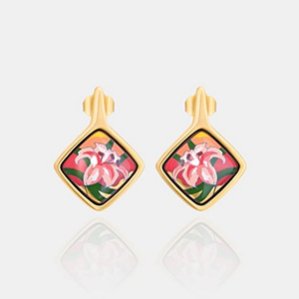 How long does it typically take to create a piece of jewelry?