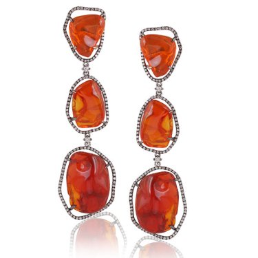 Earrings in 18k gold with fire opal and diamonds