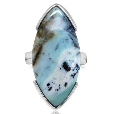 Ring in sterling silver with petrified opal
