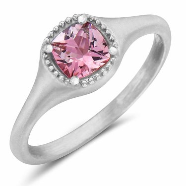 Ring in sterling silver with strawberry topaz