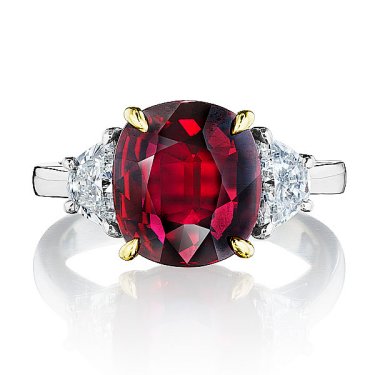 Ring in platinum and 18k yellow gold